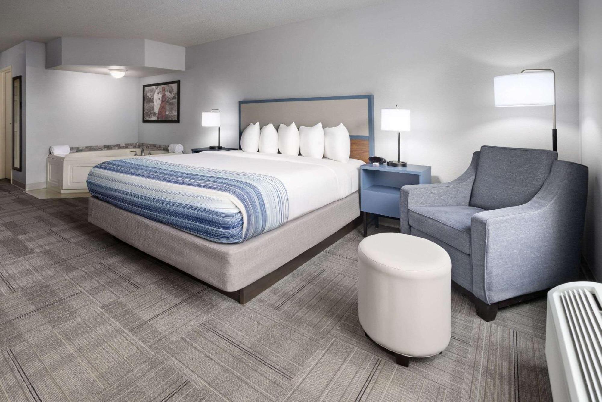 Americinn By Wyndham Iron Mountain Zewnętrze zdjęcie